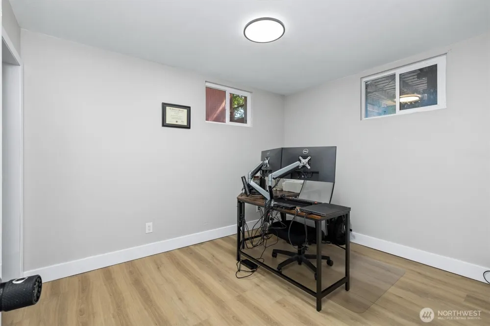 131 E Channel Drive Allyn, WA 98524