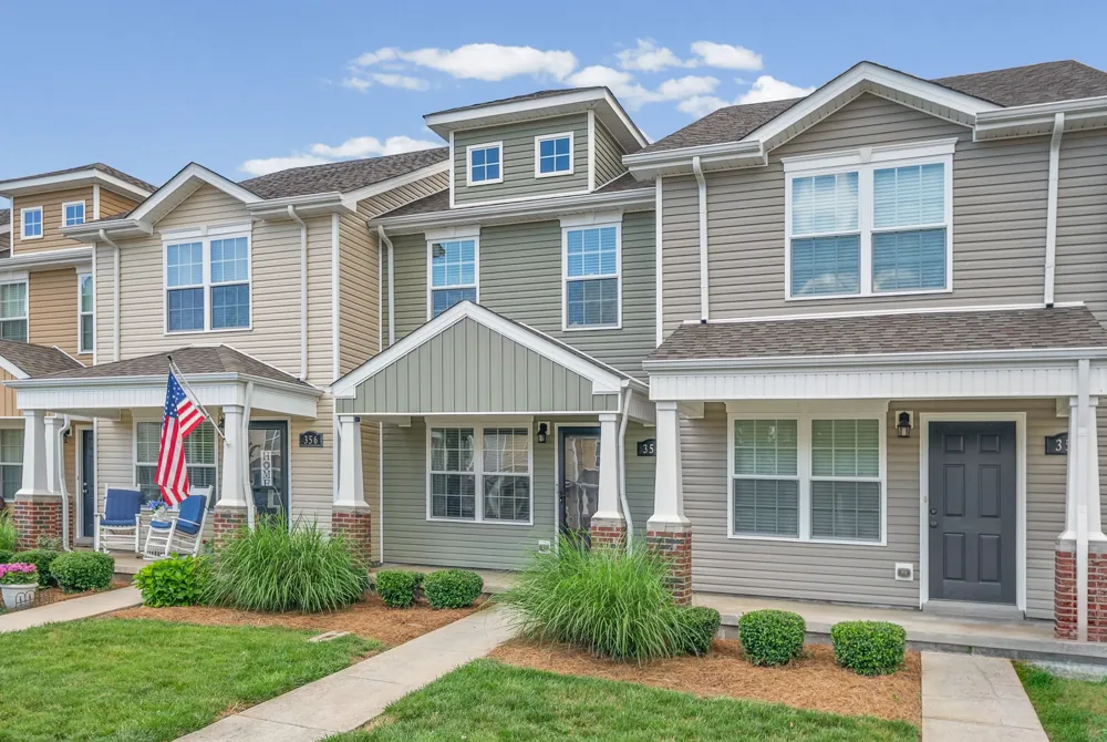 354 Sam Houston Cir Clarksville, TN 37040