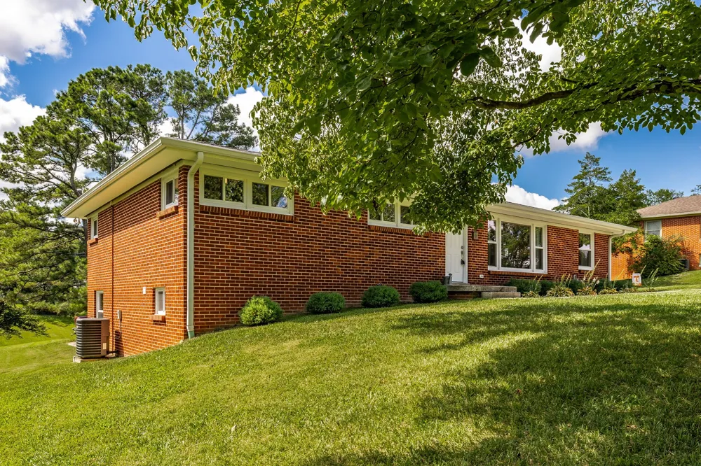 503 N Pawnee Dr Springfield, TN 37172