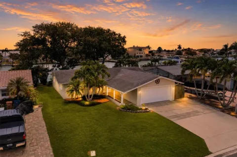 541 LILLIAN DRIVE