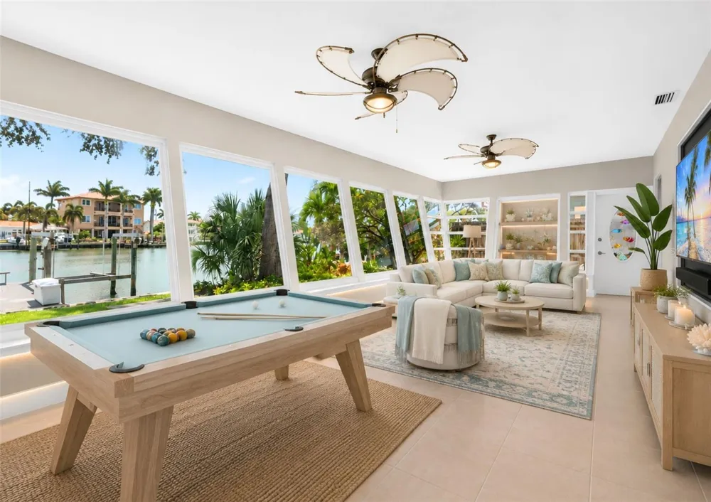 541 LILLIAN DRIVE Madeira Beach, FL 33708