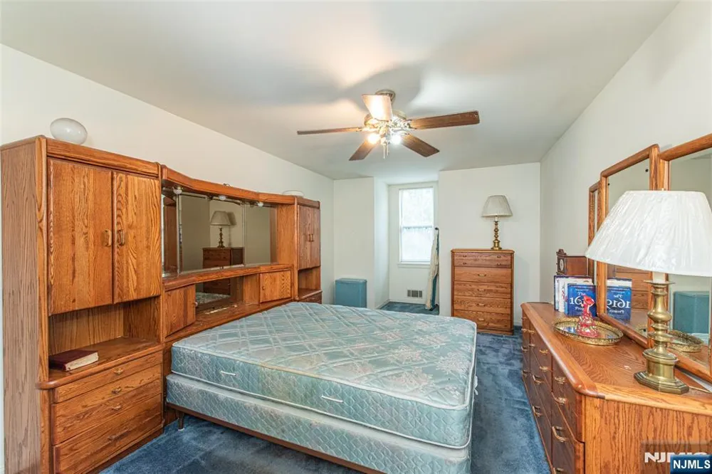 20 Collura Lane K087 Clifton, NJ 07012
