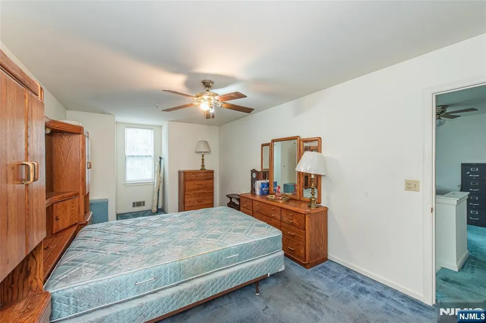 20 Collura Lane K087 Clifton, NJ 07012