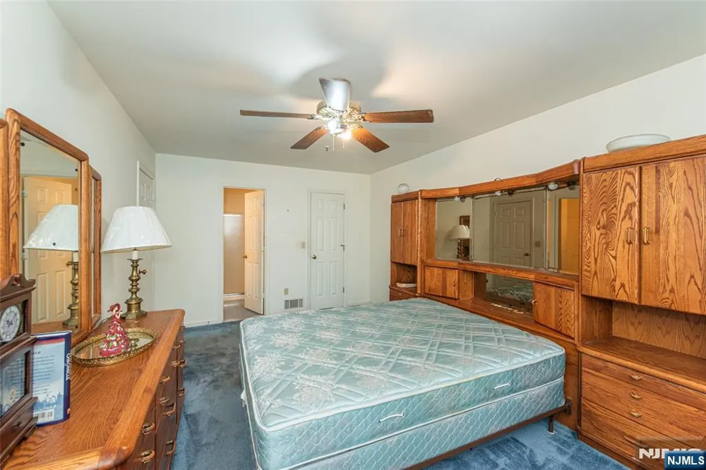 20 Collura Lane K087 Clifton, NJ 07012