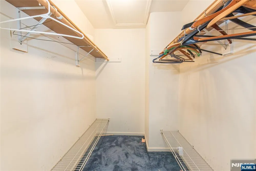 20 Collura Lane K087 Clifton, NJ 07012