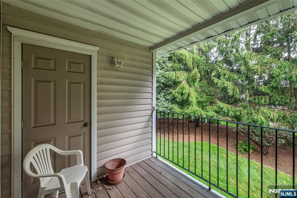 20 Collura Lane K087 Clifton, NJ 07012