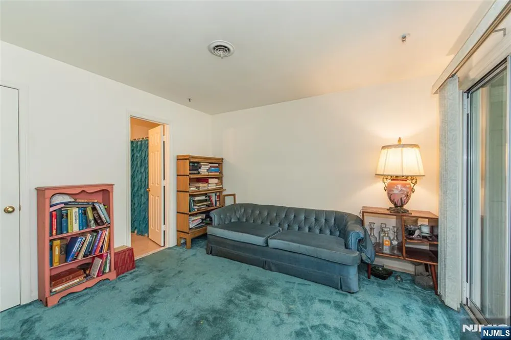 20 Collura Lane K087 Clifton, NJ 07012