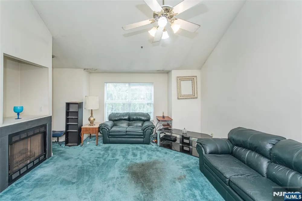 20 Collura Lane K087 Clifton, NJ 07012