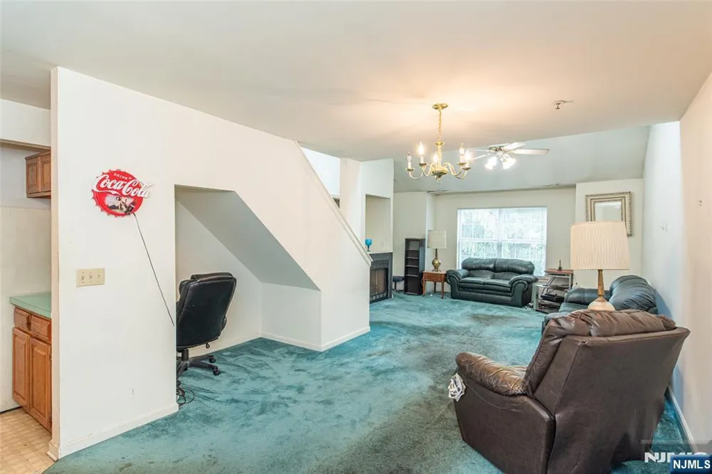 20 Collura Lane K087 Clifton, NJ 07012