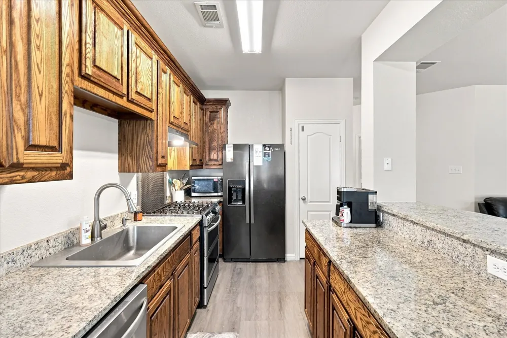 1012 Scenic Drive Justin, TX 76247