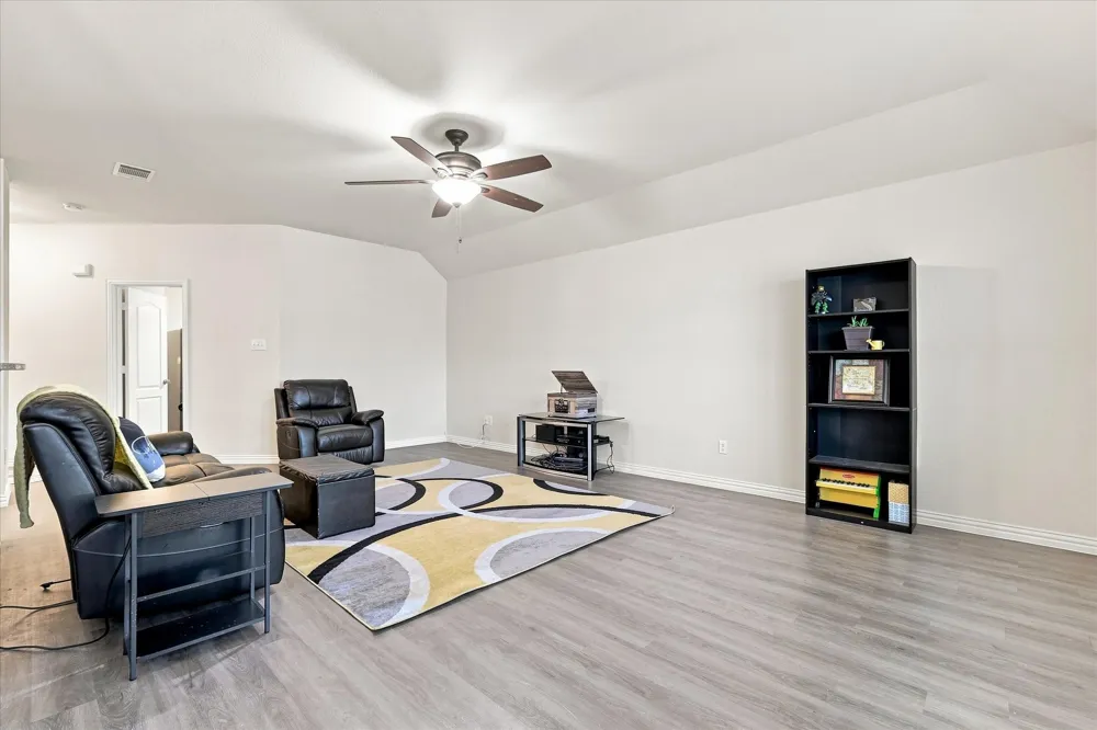 1012 Scenic Drive Justin, TX 76247