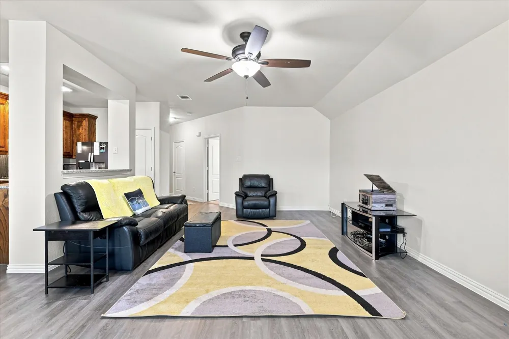 1012 Scenic Drive Justin, TX 76247