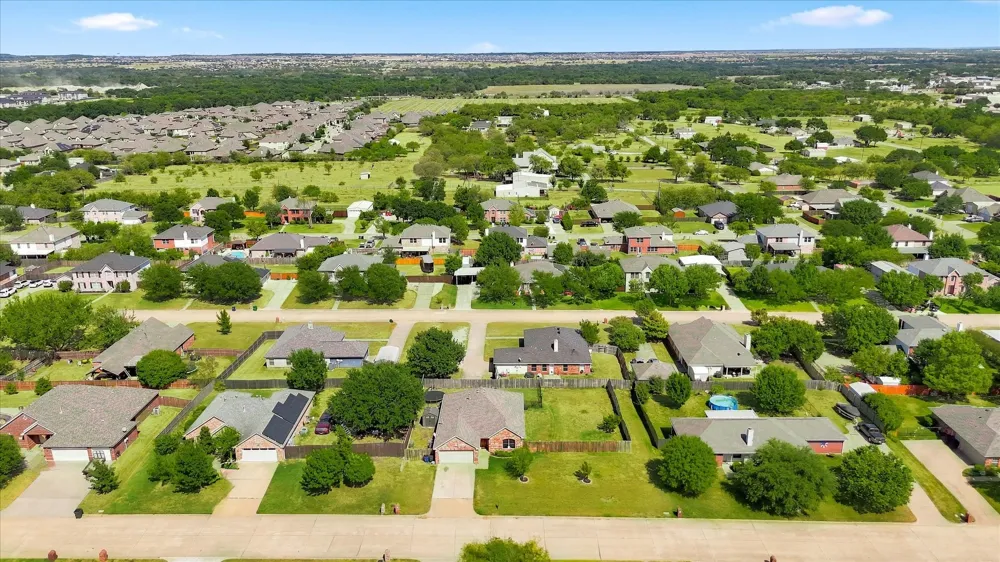 1012 Scenic Drive Justin, TX 76247
