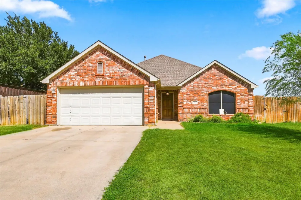 1012 Scenic Drive Justin, TX 76247