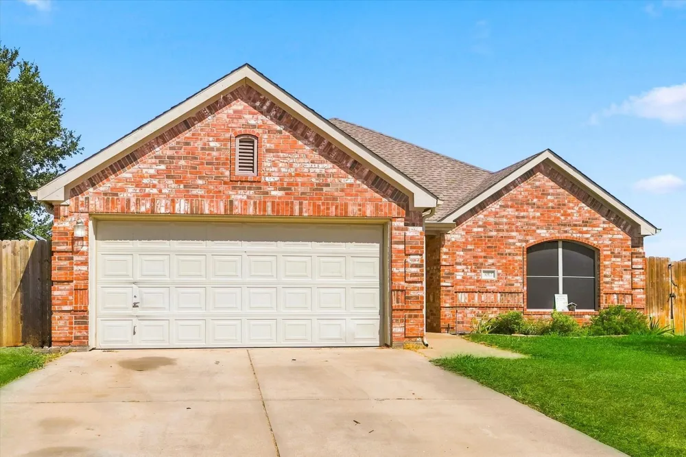 1012 Scenic Drive Justin, TX 76247