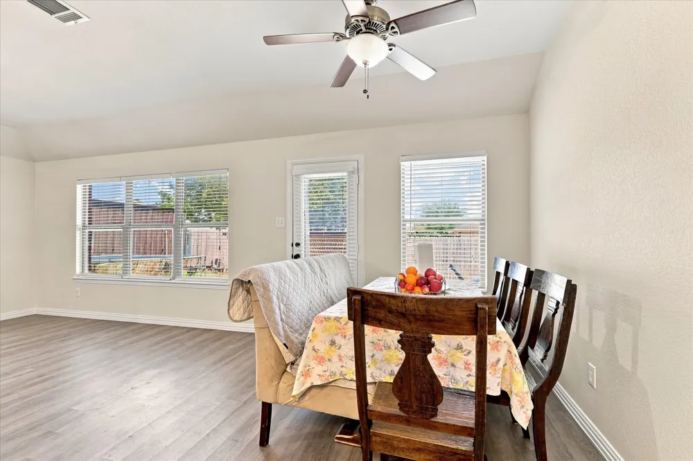 1012 Scenic Drive Justin, TX 76247