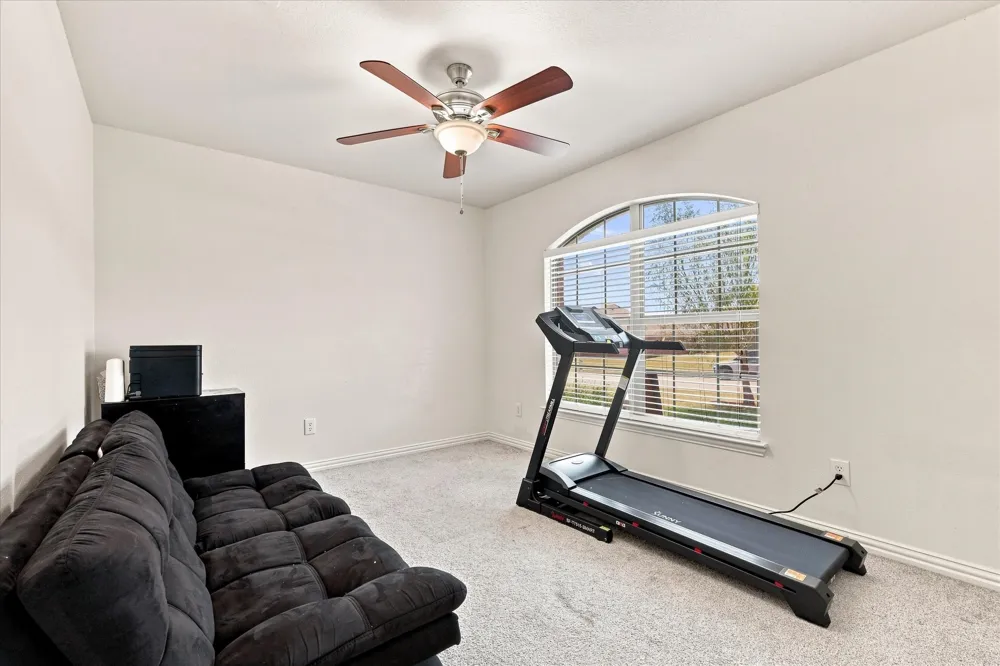 1012 Scenic Drive Justin, TX 76247