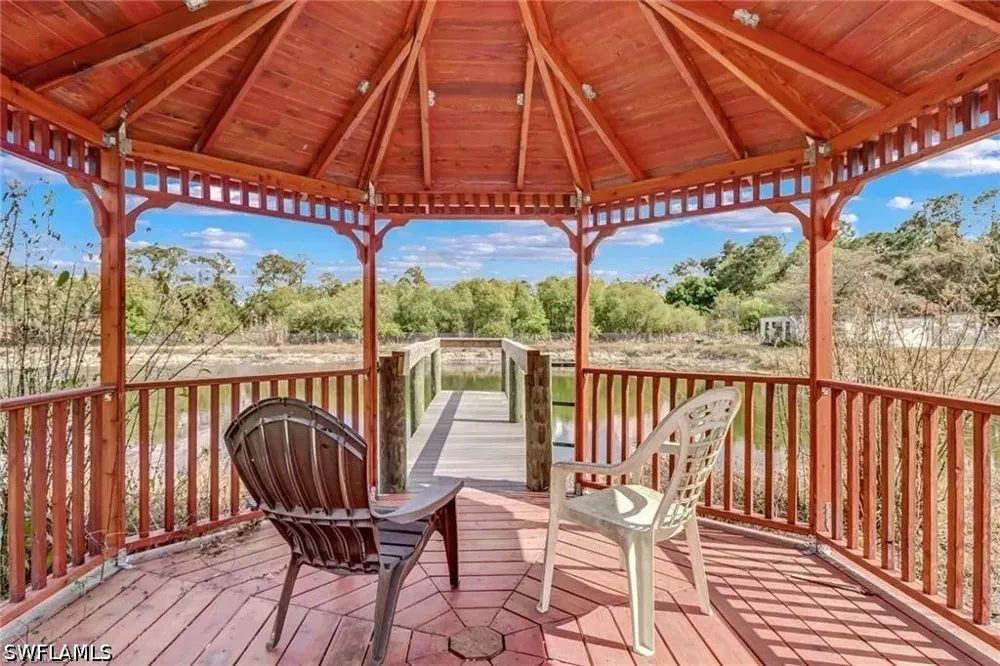 Fawn Lane Naples, FL 34120