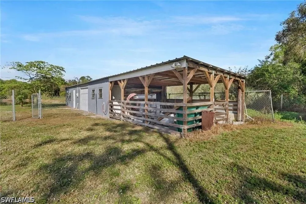 Fawn Lane Naples, FL 34120