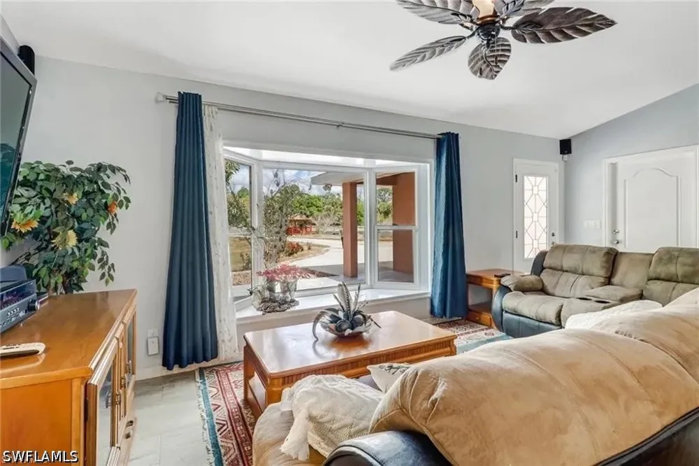 Fawn Lane Naples, FL 34120