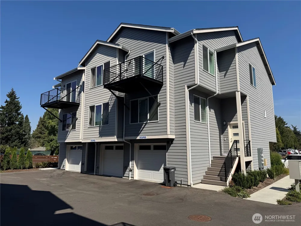 13243 Ambaum Boulevard SW #C Burien, WA 98146