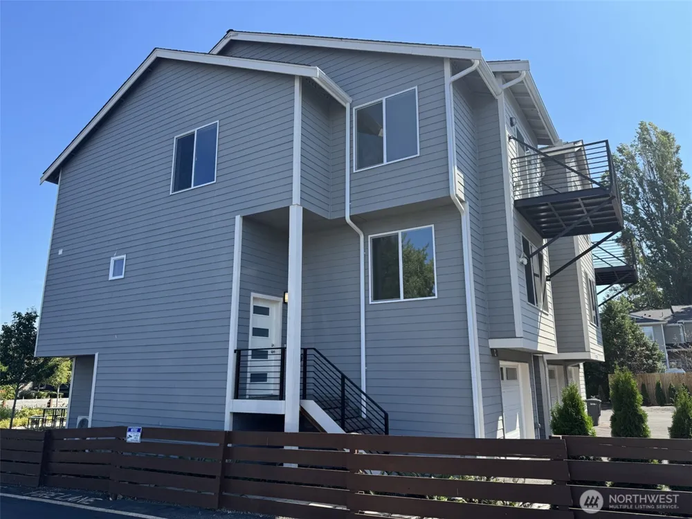 13243 Ambaum Boulevard SW #C Burien, WA 98146