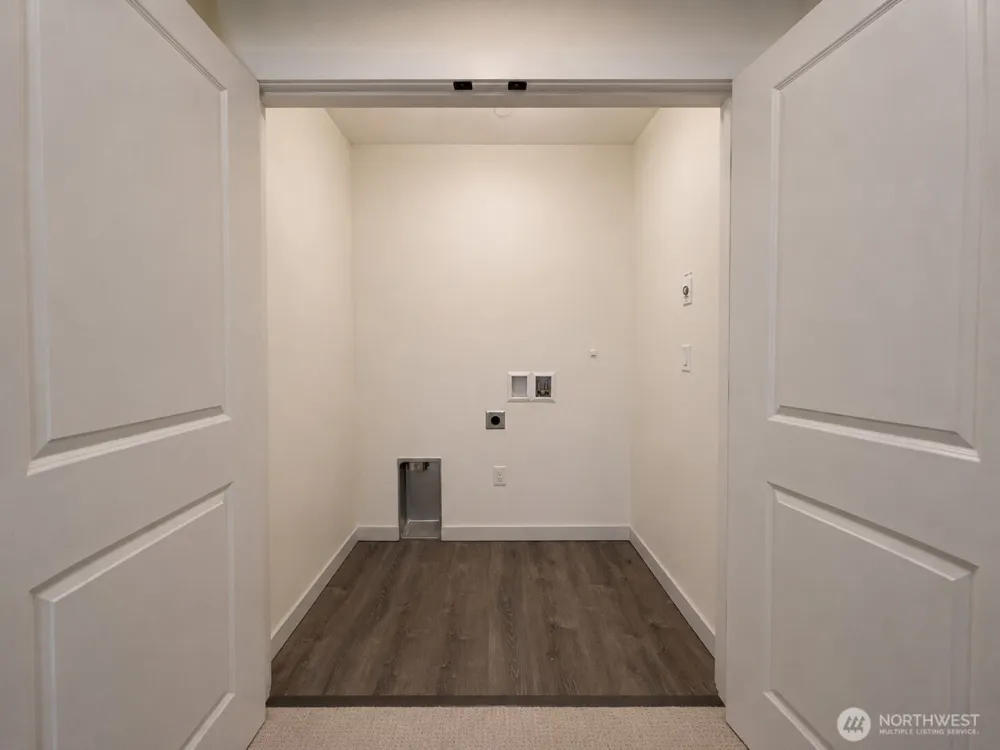 13243 Ambaum Boulevard SW #C Burien, WA 98146