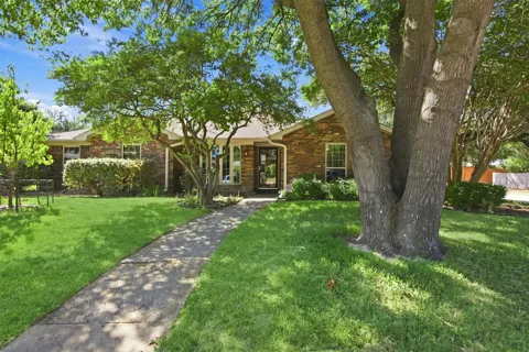 2210 Bengal Lane