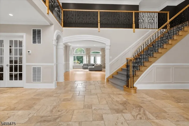 412 Valley View Ave Paramus, NJ 07652