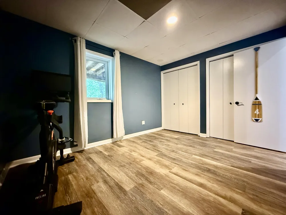 5700 W Lakeshore Court Pentwater, MI 49449