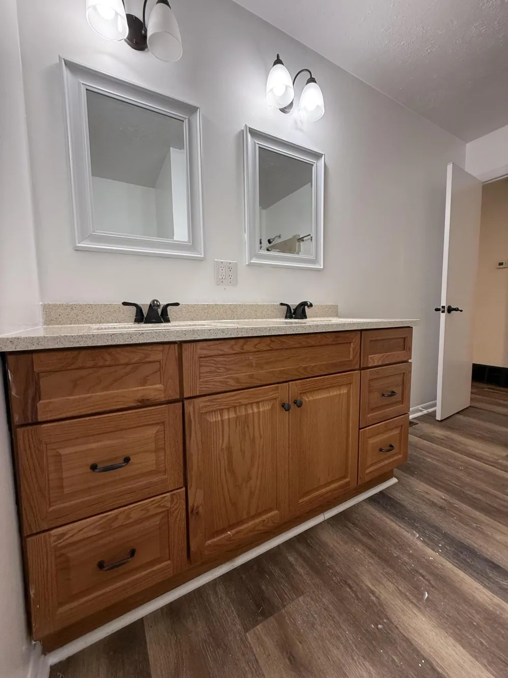 5700 W Lakeshore Court Pentwater, MI 49449