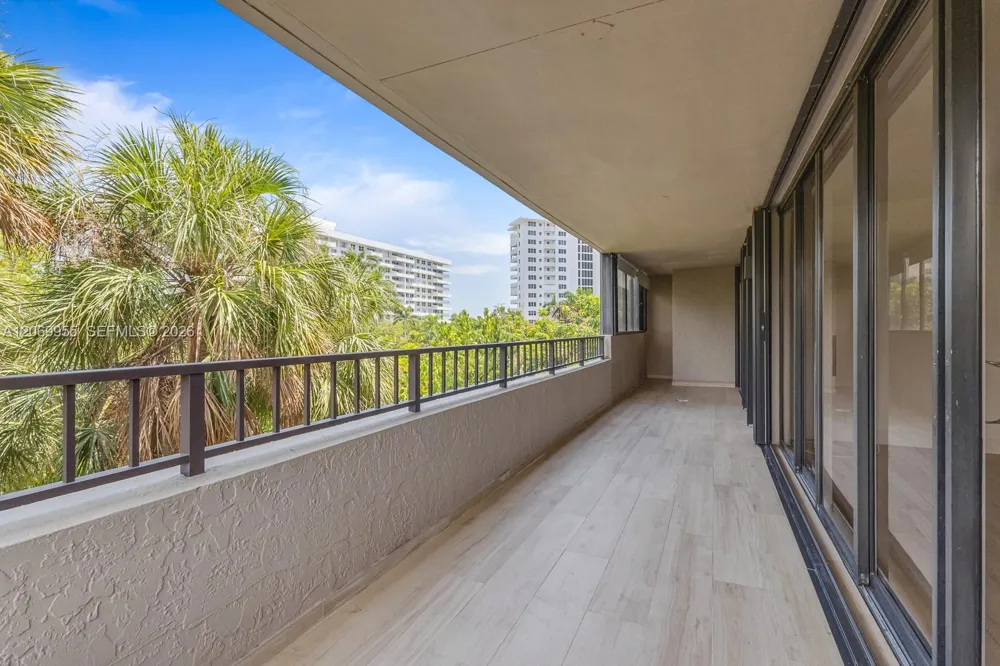 251 Crandon Blvd #210 Key Biscayne, FL 33149