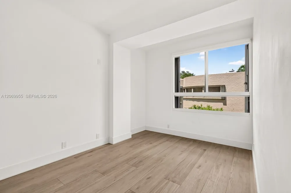 251 Crandon Blvd #210 Key Biscayne, FL 33149
