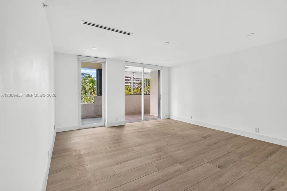251 Crandon Blvd #210 Key Biscayne, FL 33149