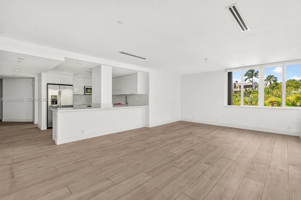 251 Crandon Blvd #210 Key Biscayne, FL 33149