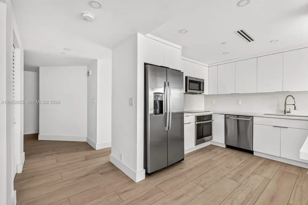 251 Crandon Blvd #210 Key Biscayne, FL 33149