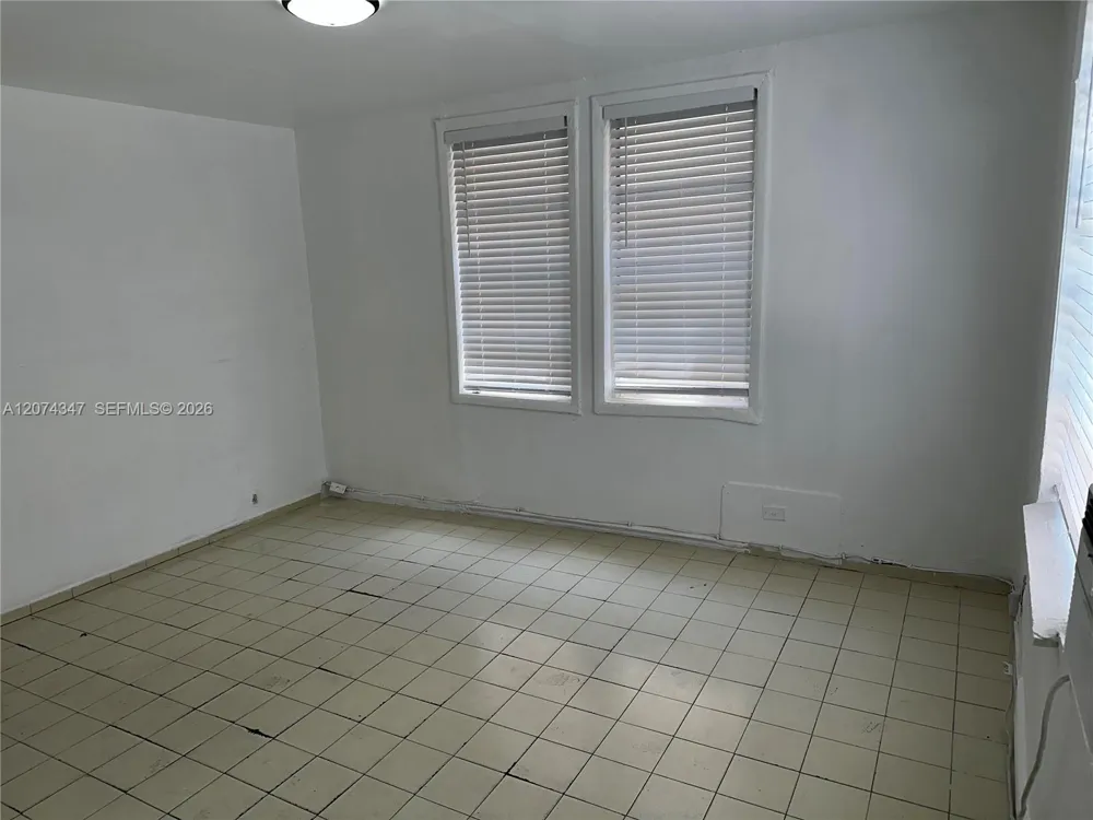 1352 SW 7th St #5 Miami, FL 33135