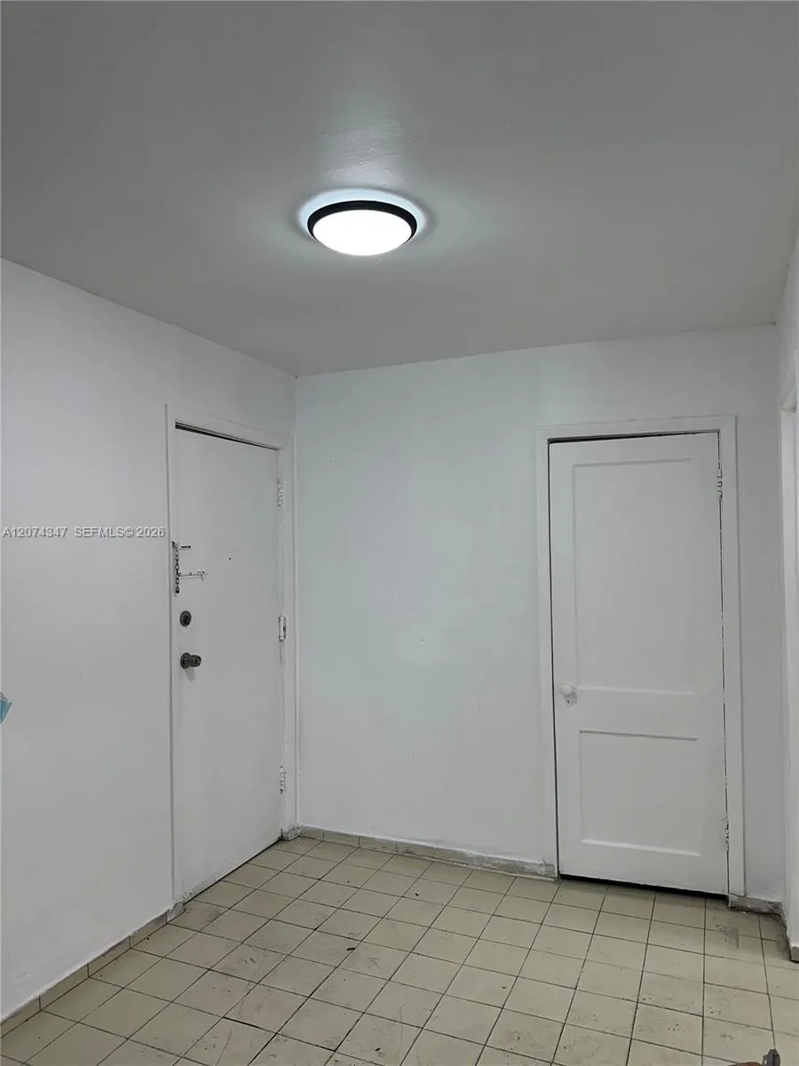 1352 SW 7th St #5 Miami, FL 33135