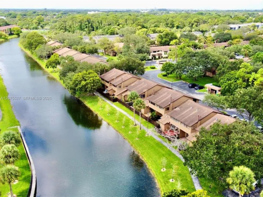 7750 NW 79th Ave #H5 Tamarac, FL 33321