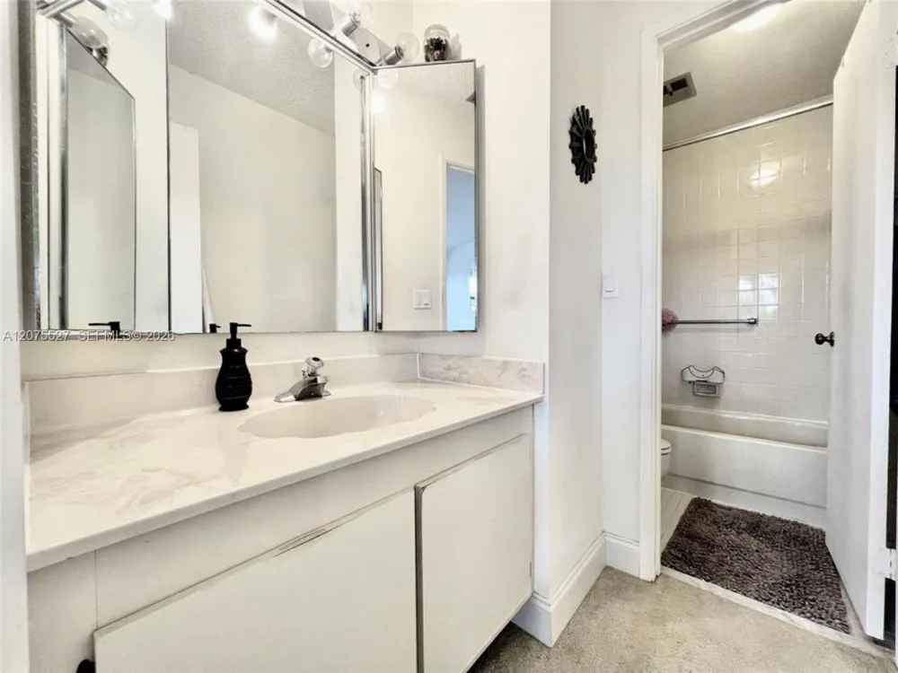 7750 NW 79th Ave #H5 Tamarac, FL 33321