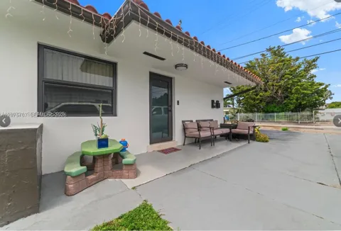 1136 NW 34th Ave #Main
