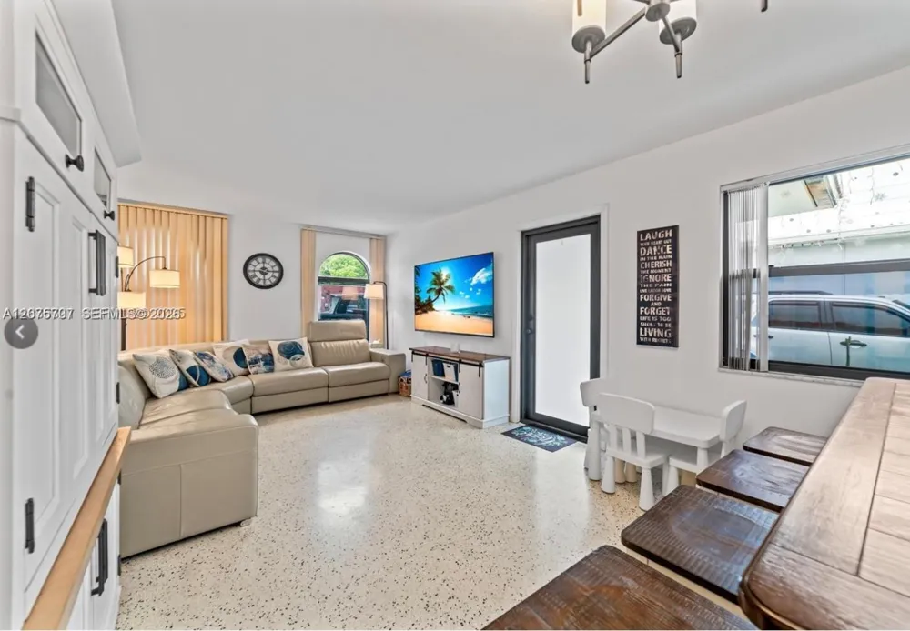 1136 NW 34th Ave #Main Miami, FL 33125