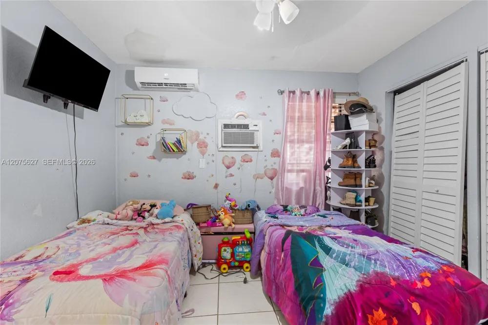 755 Harem Ave Opa-Locka, FL 33054