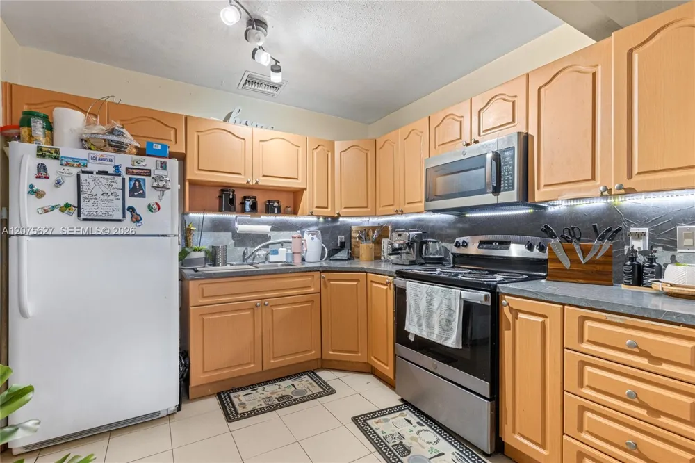 755 Harem Ave Opa-Locka, FL 33054