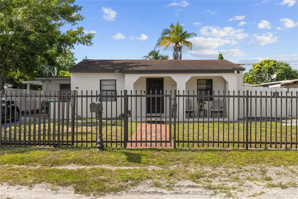 755 Harem Ave Opa-Locka, FL 33054
