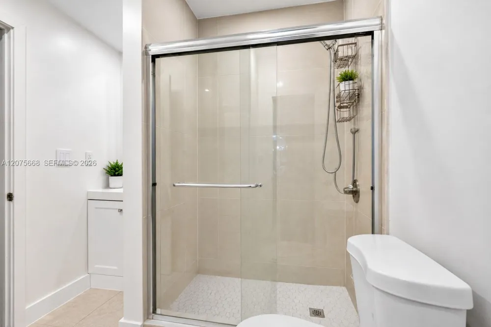 1446 Lenox Ave #5 Miami Beach, FL 33139