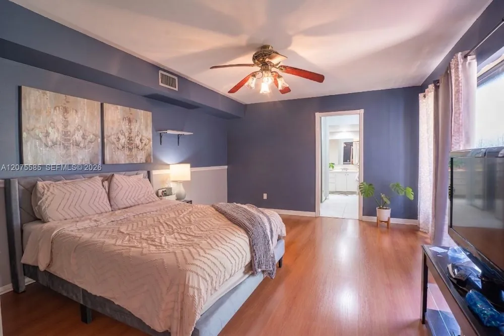 516 5th Ln Green Acres, FL 33463