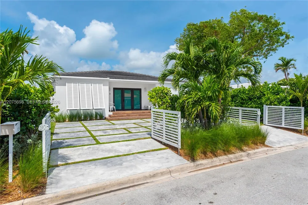 8834 Abbott Ave Surfside, FL 33154