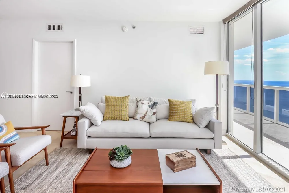 1830 S Ocean Dr #3704 Hallandale Beach, FL 33009