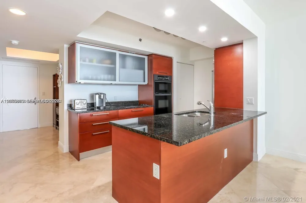 1830 S Ocean Dr #3704 Hallandale Beach, FL 33009